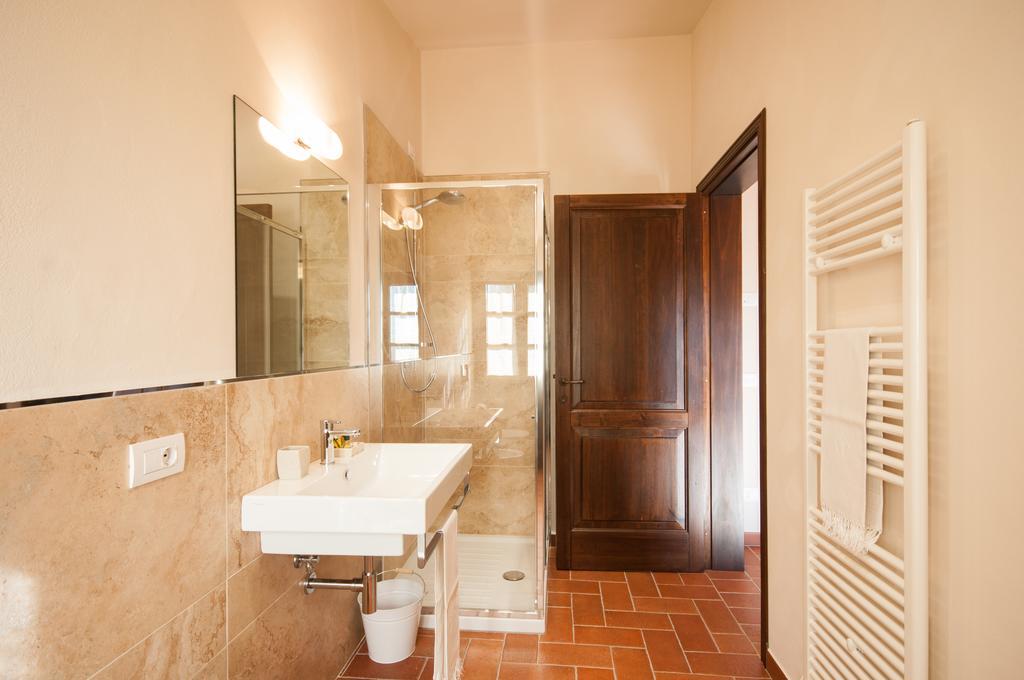 Agriturismo Borgo Tra Gli Olivi Castiglion Fiorentino Rum bild