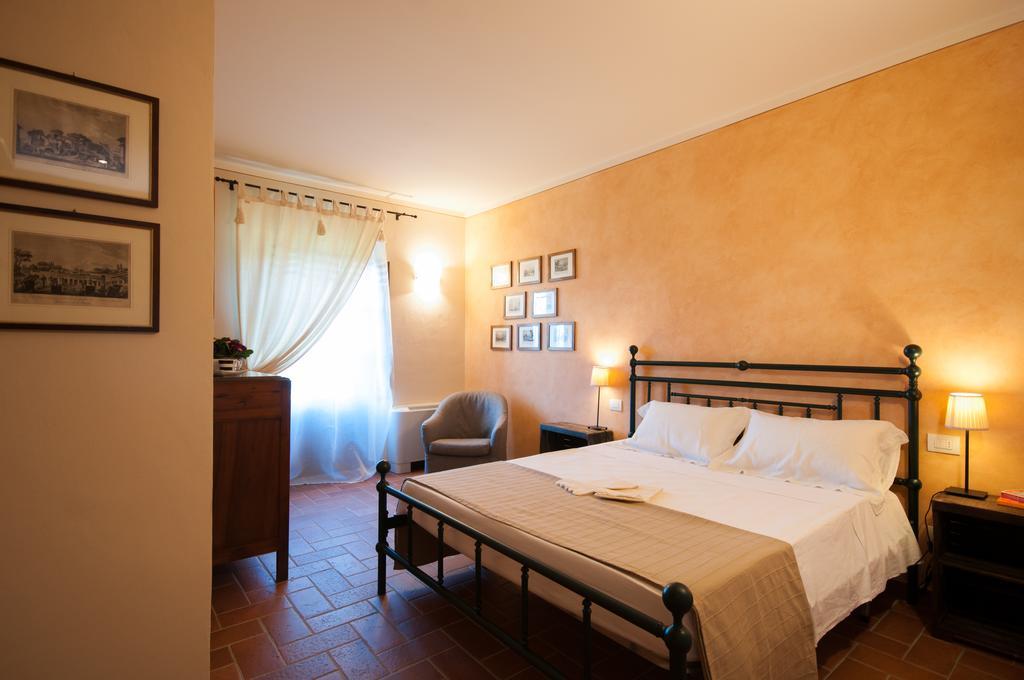Agriturismo Borgo Tra Gli Olivi Castiglion Fiorentino Rum bild
