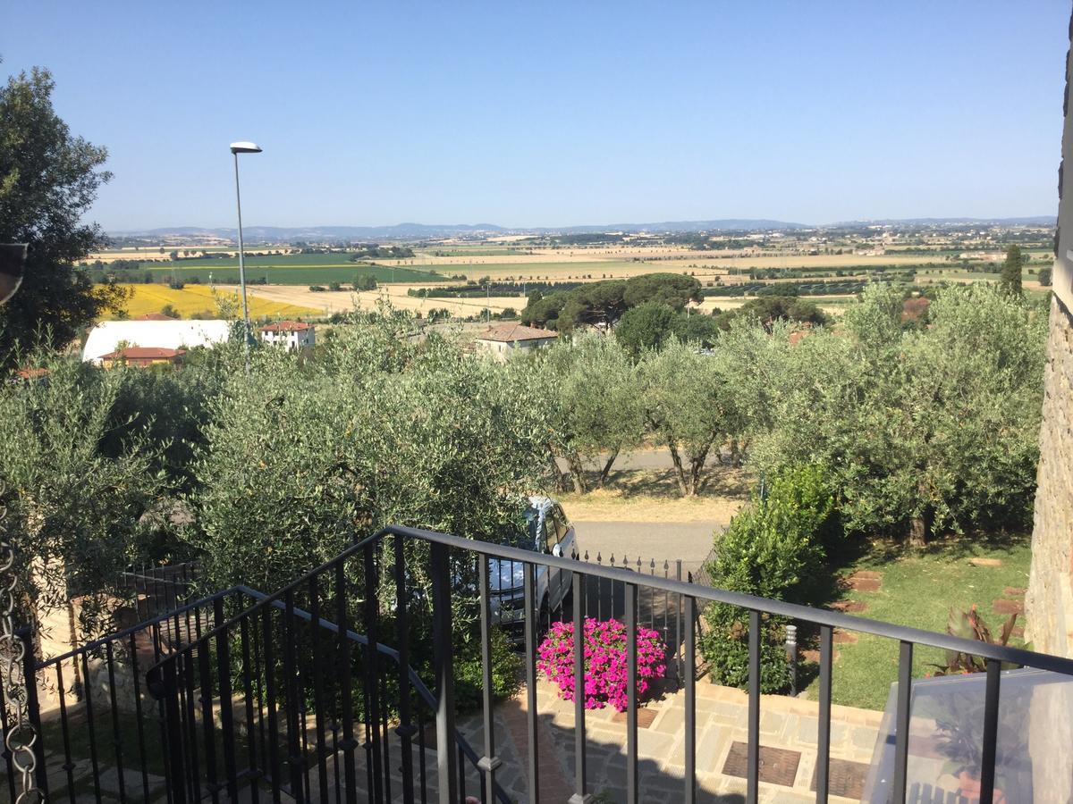 Agriturismo Borgo Tra Gli Olivi Castiglion Fiorentino Exteriör bild