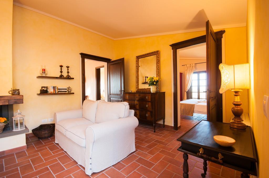 Agriturismo Borgo Tra Gli Olivi Castiglion Fiorentino Exteriör bild